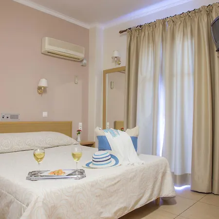 G George Apartahotel 4*