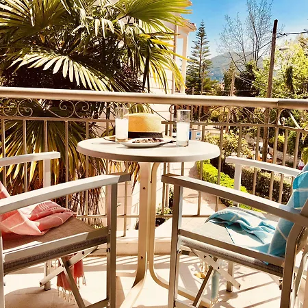 Apartahotel G George Nydri (Lefkada)