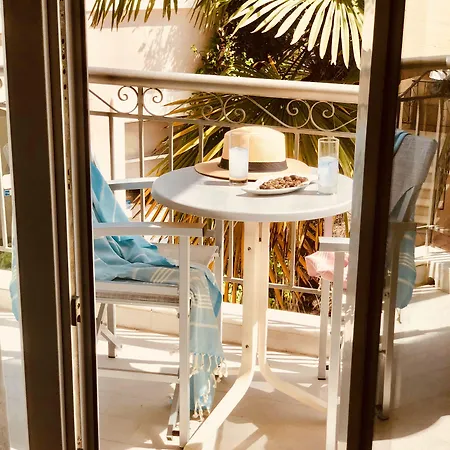 Apartahotel G George