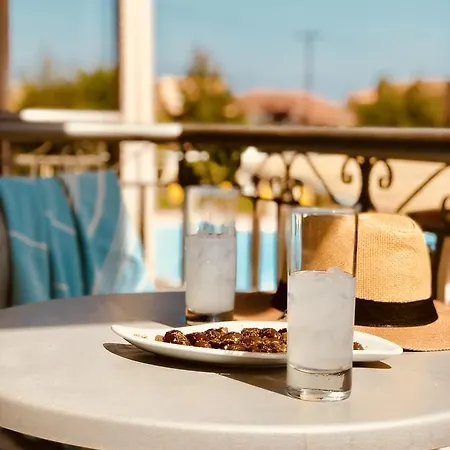 G George Aparthotel 4*