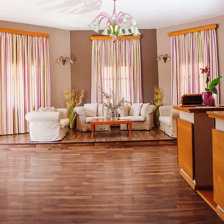 G George 4* Nydri (Lefkada)