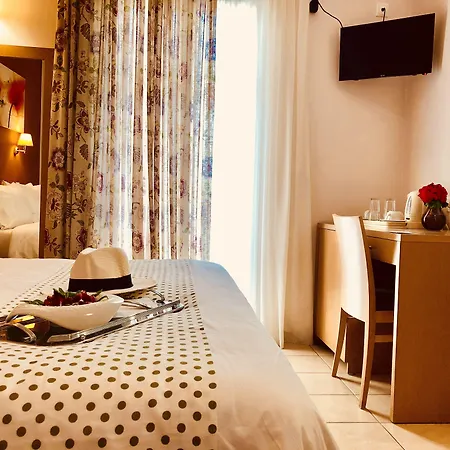 G George Aparthotel 4*