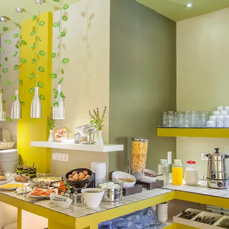 Aparthotel G George 4*